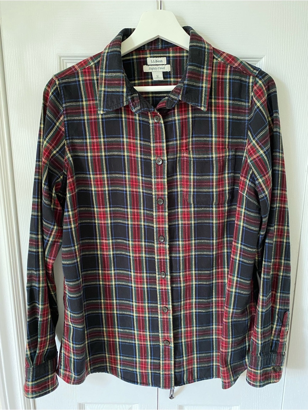 L.L. Bean Women’s Scotch Plaid Flannel Slightly Fitted in Navy Stewart Size Med